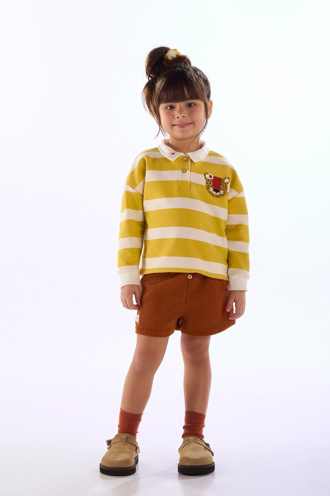 Três e Já White Sweatshirt Polo &amp; Shorts Set